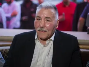 Canadian boxing icon George Chuvalo, known for his two Ali fights, dies at 89